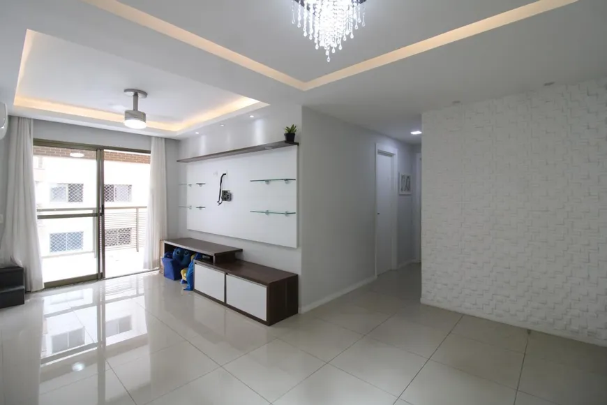 Foto 1 de Apartamento com 2 Quartos à venda, 74m² em Freguesia- Jacarepaguá, Rio de Janeiro