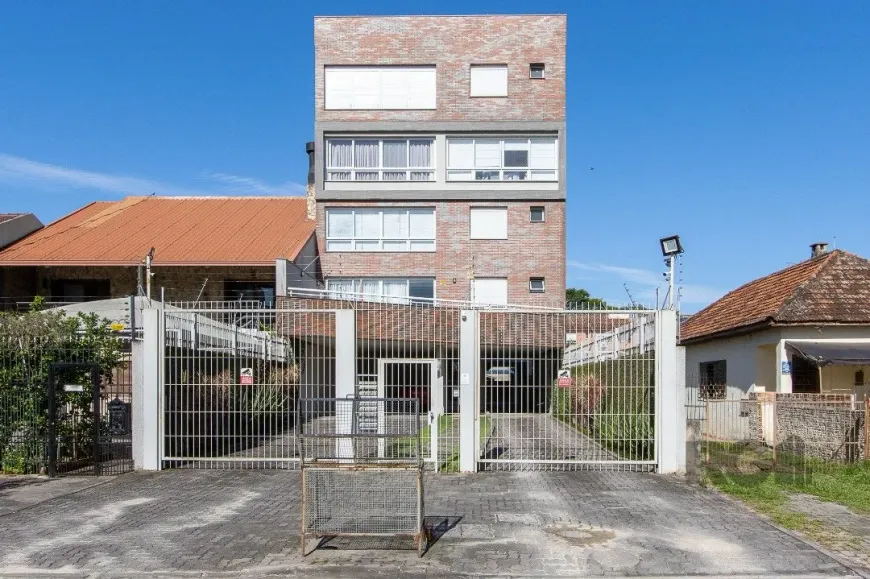 Foto 1 de Apartamento com 3 Quartos à venda, 100m² em Camaquã, Porto Alegre