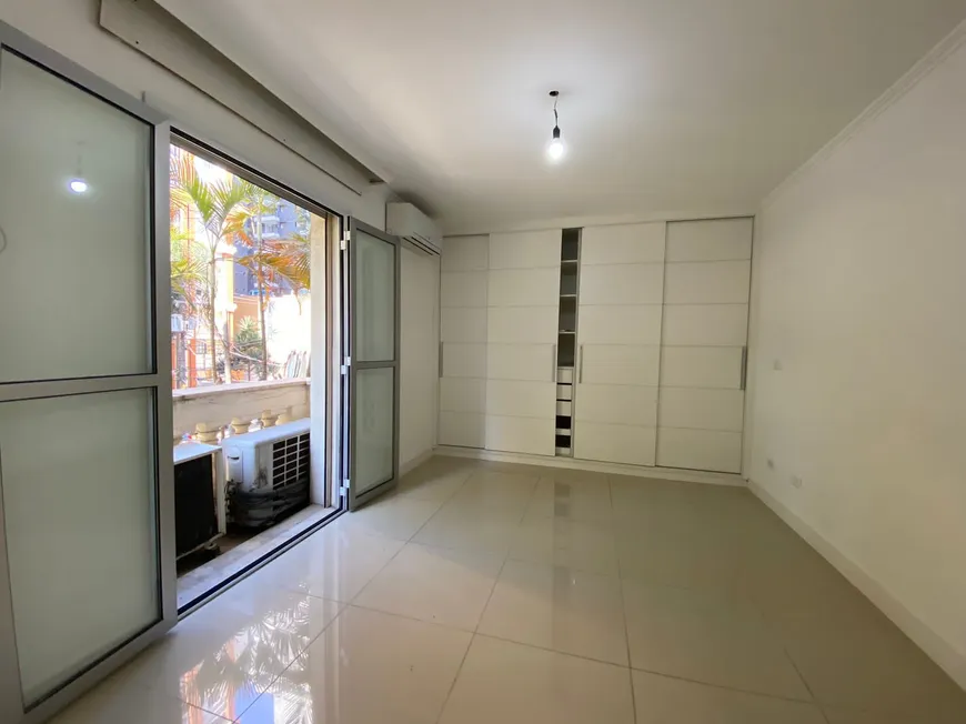 Foto 1 de Apartamento com 3 Quartos à venda, 110m² em Cerqueira César, São Paulo