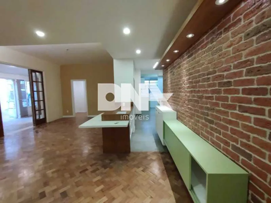 Foto 1 de Apartamento com 3 Quartos à venda, 140m² em Copacabana, Rio de Janeiro