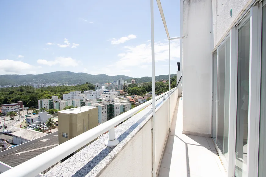 Foto 1 de Cobertura com 2 Quartos à venda, 112m² em Córrego Grande, Florianópolis