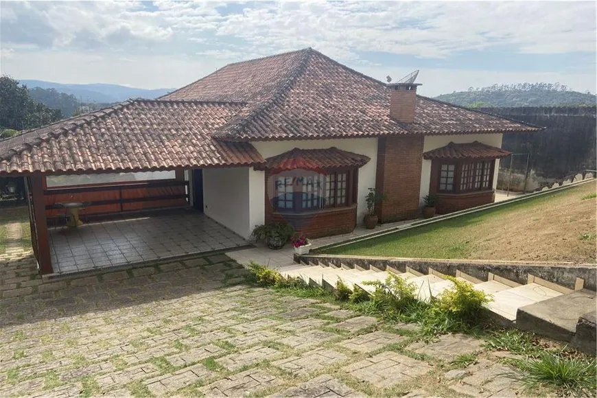 Foto 1 de Casa com 4 Quartos à venda, 270m² em Capoavinha, Mairiporã