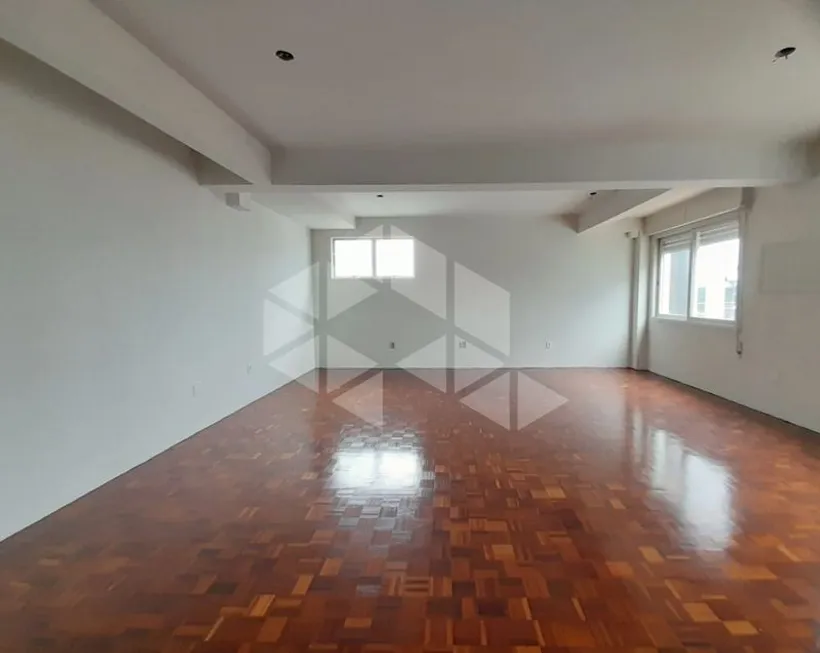 Foto 1 de Sala Comercial para alugar, 48m² em Rio Branco, Porto Alegre