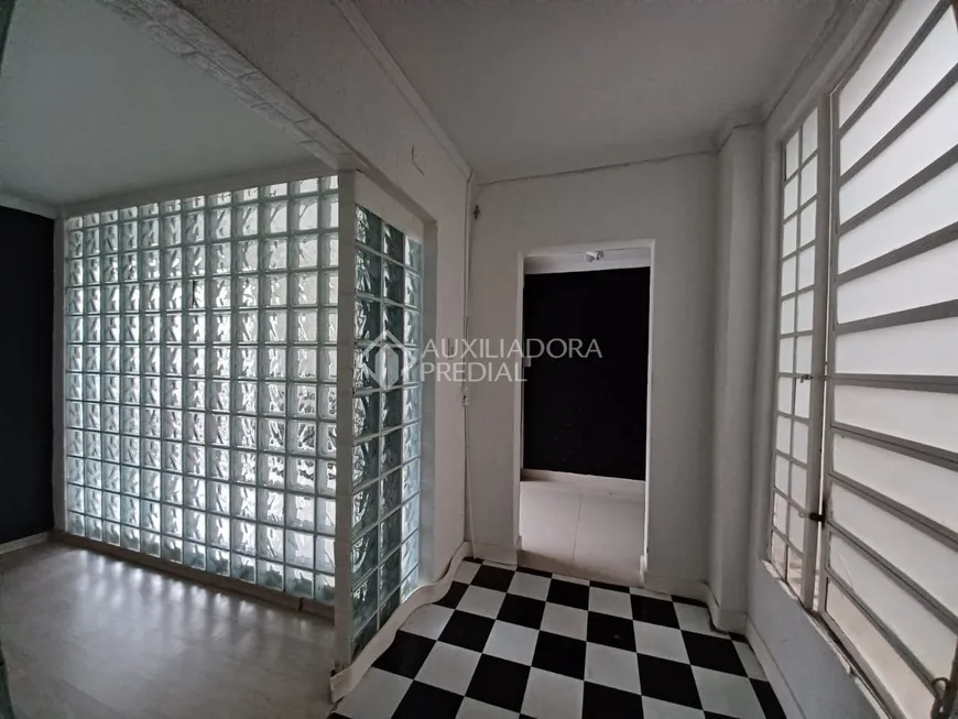 Foto 1 de Apartamento com 2 Quartos à venda, 27m² em Rio Branco, Porto Alegre