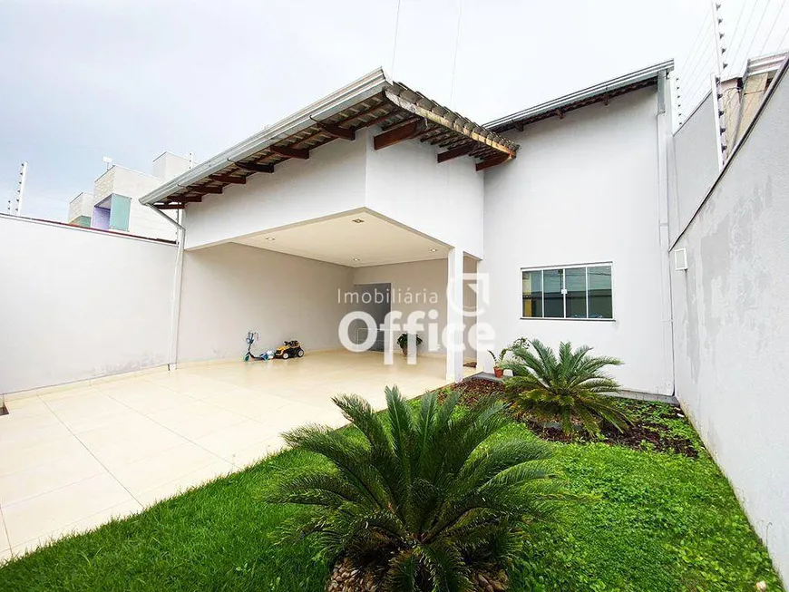 Foto 1 de Casa com 3 Quartos à venda, 138m² em Residencial Flor do Cerrado, Anápolis