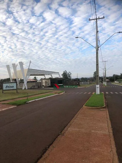 Foto 1 de Lote/Terreno à venda, 422m² em , Alvorada do Sul