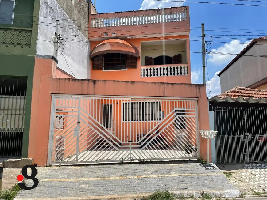 Foto 1 de Sobrado com 4 Quartos à venda, 240m² em Vila Carolina, São Paulo