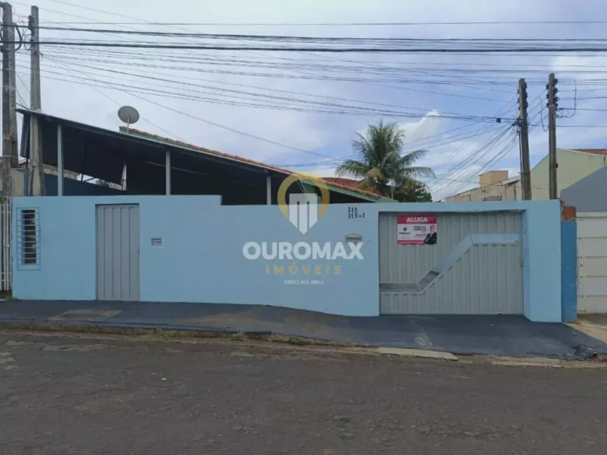 Foto 1 de Casa com 2 Quartos para alugar, 35m² em Vila Odilon, Ourinhos