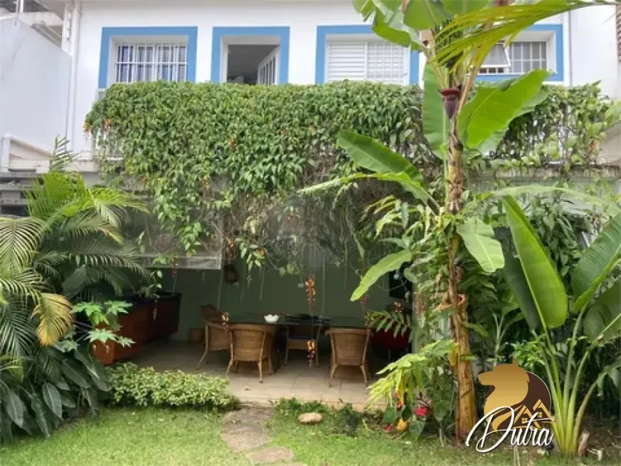 Foto 1 de Casa com 3 Quartos à venda, 197m² em Alto de Pinheiros, São Paulo