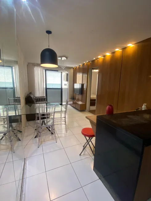 Foto 1 de Apartamento com 2 Quartos para alugar, 64m² em Jatiúca, Maceió