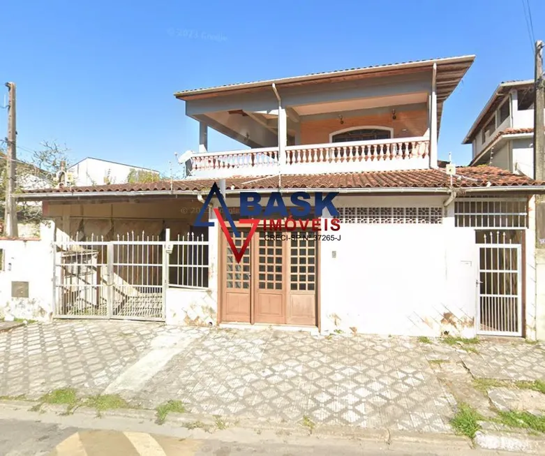 Foto 1 de Casa com 7 Quartos à venda, 540m² em Centro, Ubatuba