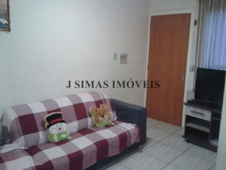 Foto 1 de Apartamento com 2 Quartos à venda, 40m² em Jardim Leopoldina, Porto Alegre