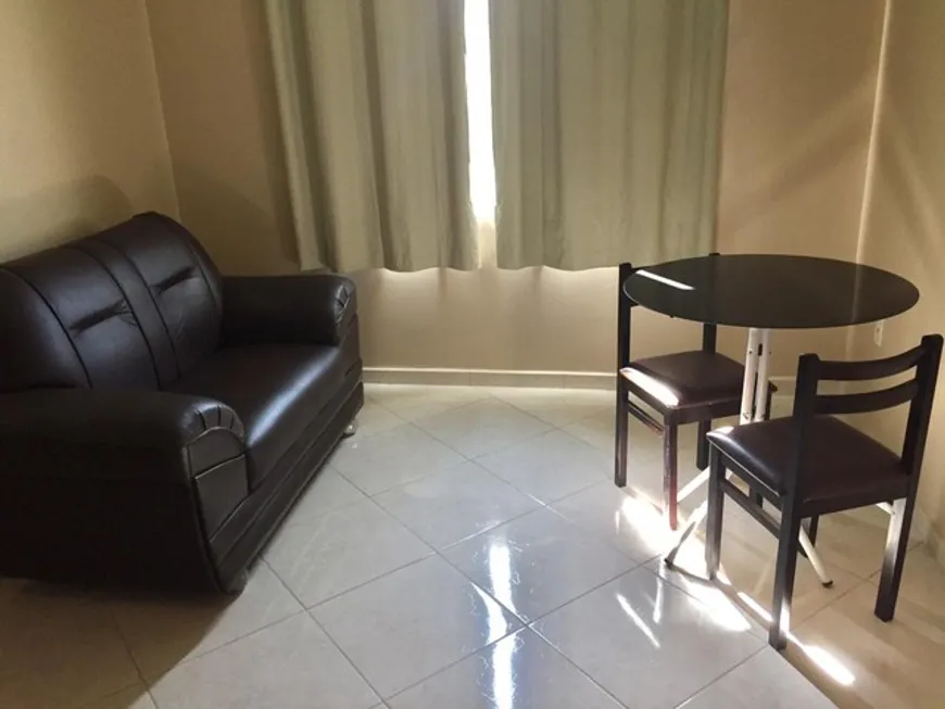 Foto 1 de Flat com 1 Quarto para alugar, 30m² em Novo Cavaleiro, Macaé