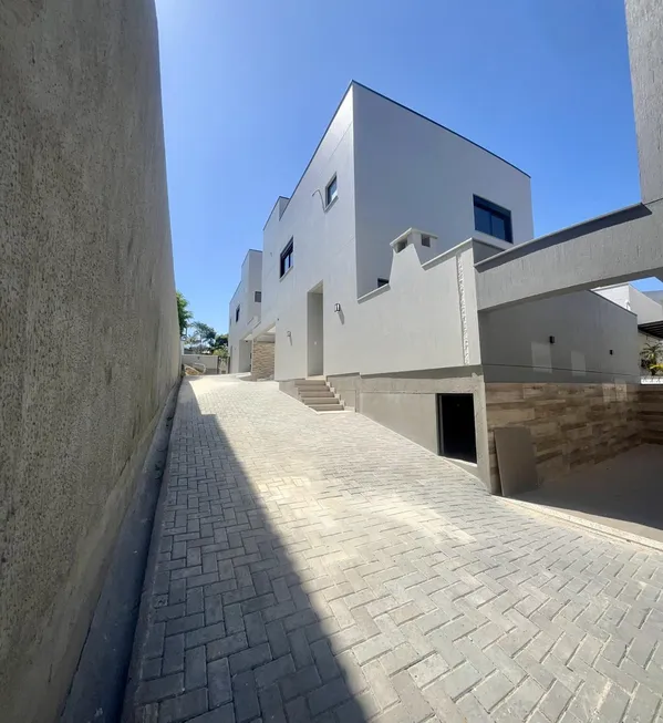 Foto 1 de Casa de Condomínio com 3 Quartos à venda, 240m² em Córrego Grande, Florianópolis