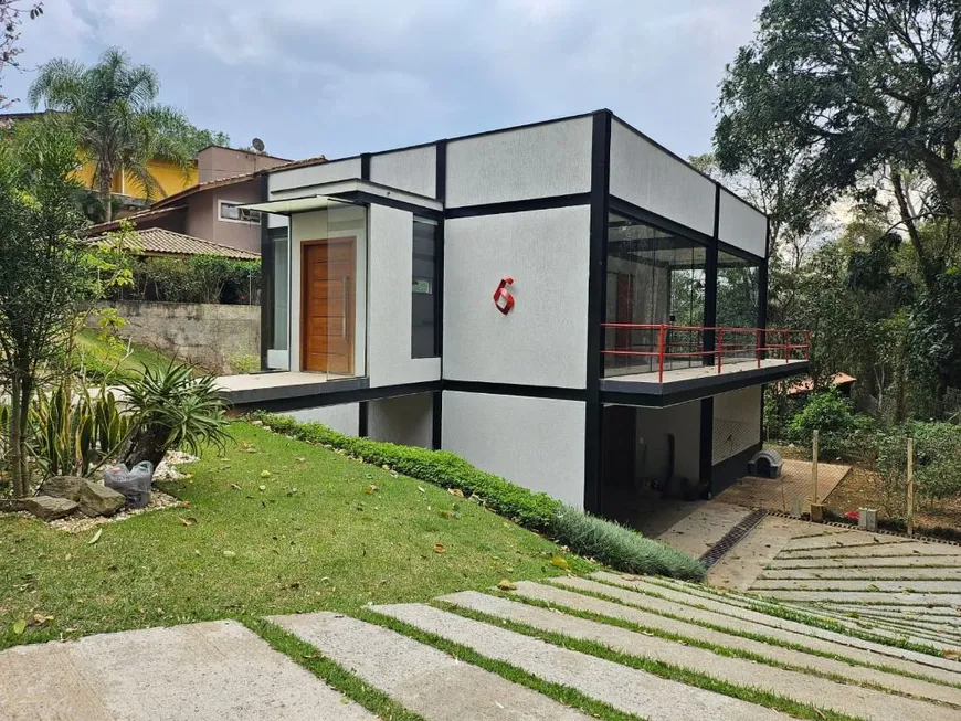 Foto 1 de Casa de Condomínio com 2 Quartos à venda, 211m² em Parque das Artes, Embu das Artes