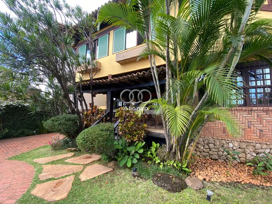 Foto 1 de Casa com 4 Quartos à venda, 400m² em Belvedere, Belo Horizonte