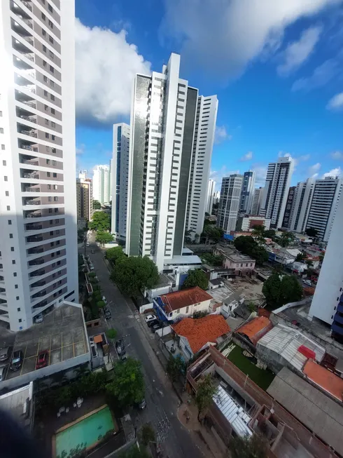 Foto 1 de Apartamento com 4 Quartos para alugar, 125m² em Encruzilhada, Recife