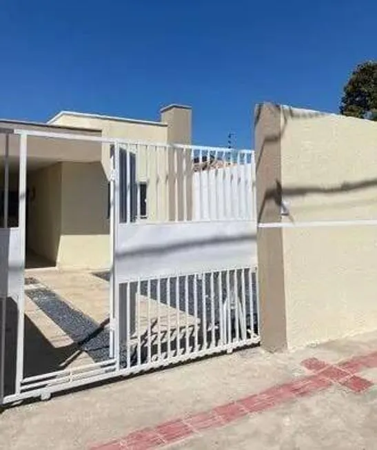 Foto 1 de Casa com 2 Quartos à venda, 80m² em Jardim das Palmeiras, Cuiabá