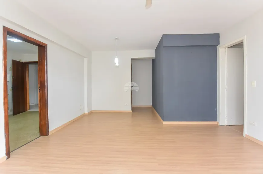 Foto 1 de Apartamento com 3 Quartos à venda, 98m² em Bacacheri, Curitiba