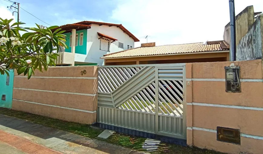 Foto 1 de Casa de Condomínio com 3 Quartos para venda ou aluguel, 250m² em Zona de Expansao Aruana, Aracaju