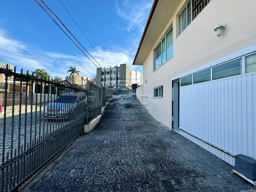 Foto 1 de Casa com 5 Quartos à venda, 221m² em Bom Abrigo, Florianópolis