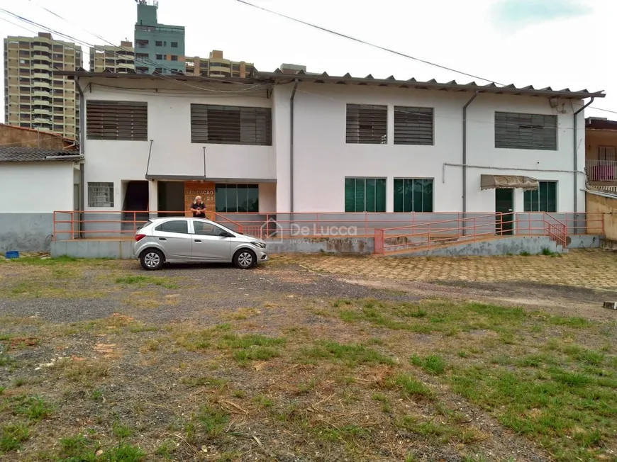 Foto 1 de Lote/Terreno à venda, 1900m² em Bosque, Campinas