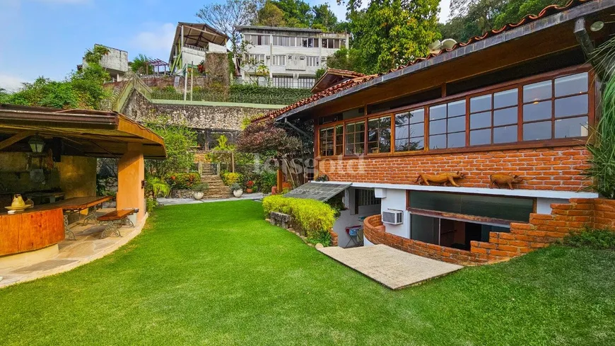 Foto 1 de Casa com 4 Quartos à venda, 970m² em Santa Teresa, Rio de Janeiro