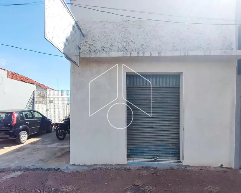 Foto 1 de Casa com 3 Quartos para alugar, 10m² em Centro, Marília