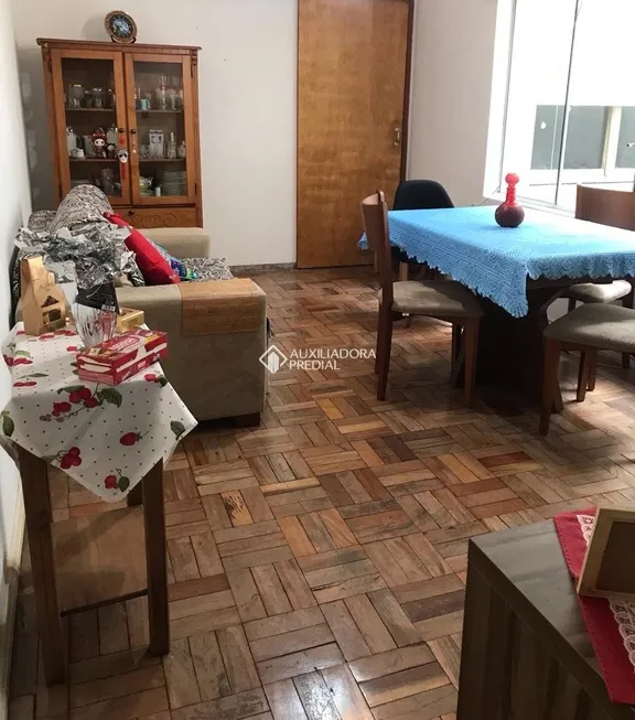 Foto 1 de Apartamento com 3 Quartos à venda, 94m² em Petrópolis, Porto Alegre