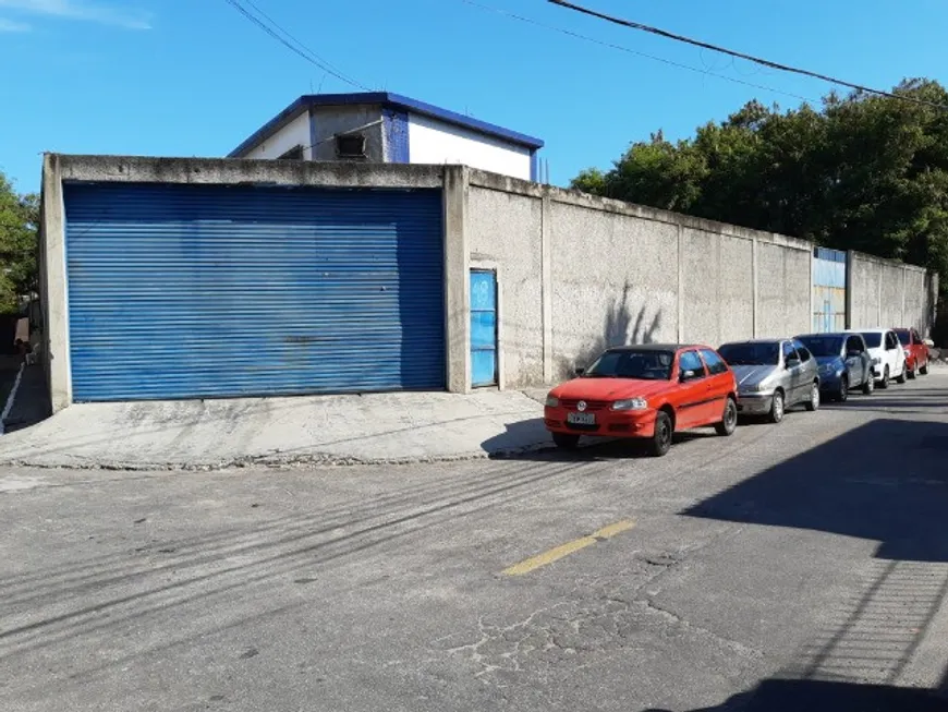 Foto 1 de Galpão/Depósito/Armazém para alugar, 2000m² em Parque Duque, Duque de Caxias