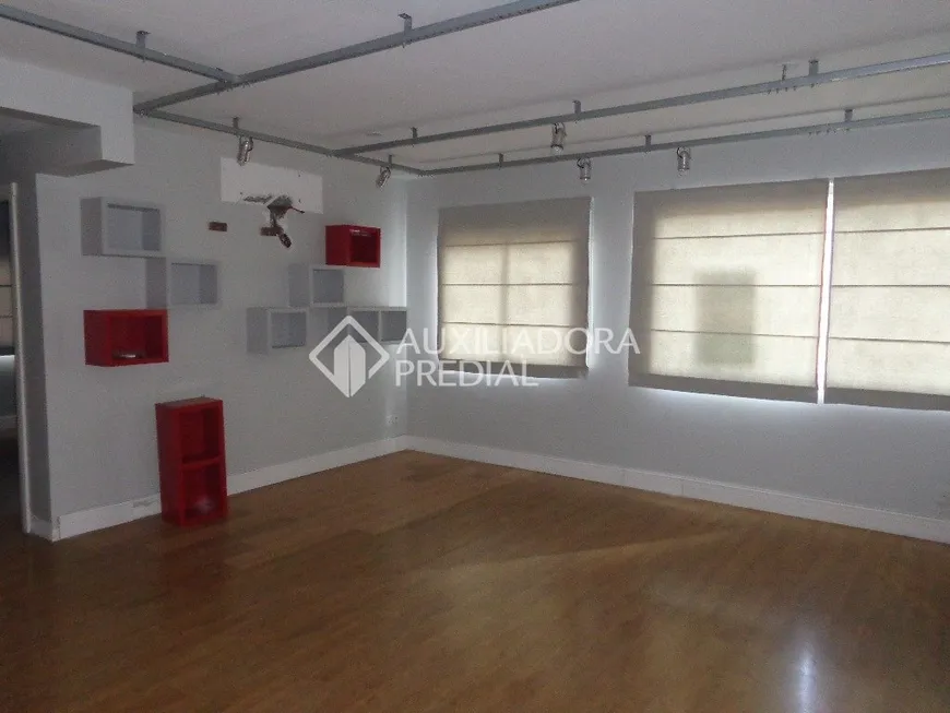 Foto 1 de Apartamento com 2 Quartos à venda, 69m² em Vila Ipiranga, Porto Alegre