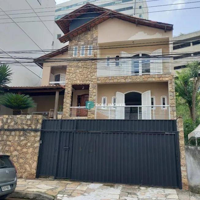 Foto 1 de Casa com 4 Quartos à venda, 156m² em Cascatinha, Juiz de Fora