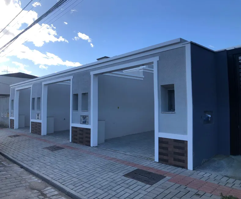 Foto 1 de Casa com 2 Quartos à venda, 65m² em Petrópolis, Joinville