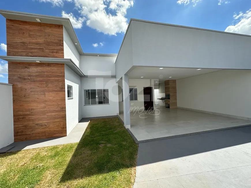 Foto 1 de Casa com 3 Quartos à venda, 126m² em Residencial Deville, Sinop