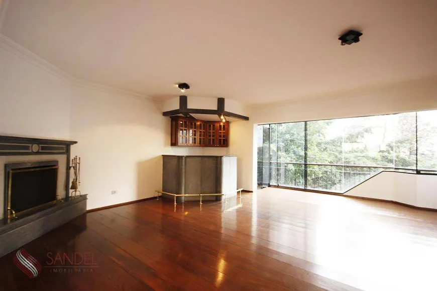 Foto 1 de Apartamento com 4 Quartos à venda, 220m² em Moema, São Paulo