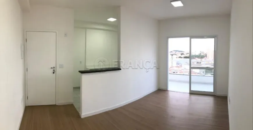 Foto 1 de Apartamento com 2 Quartos para alugar, 68m² em Centro, Jacareí