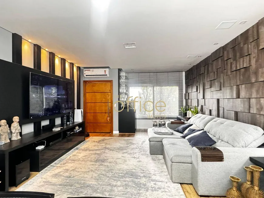 Foto 1 de Casa de Condomínio com 4 Quartos à venda, 255m² em Glória, Joinville