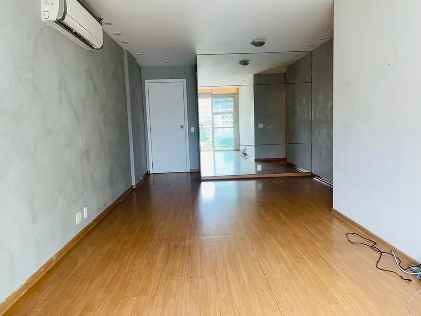 Foto 1 de Apartamento com 2 Quartos à venda, 100m² em Barra da Tijuca, Rio de Janeiro