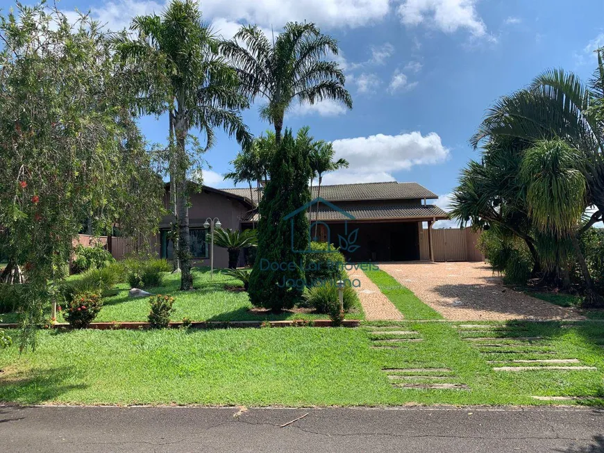 Foto 1 de Casa de Condomínio com 3 Quartos para venda ou aluguel, 450m² em , Monte Alegre do Sul