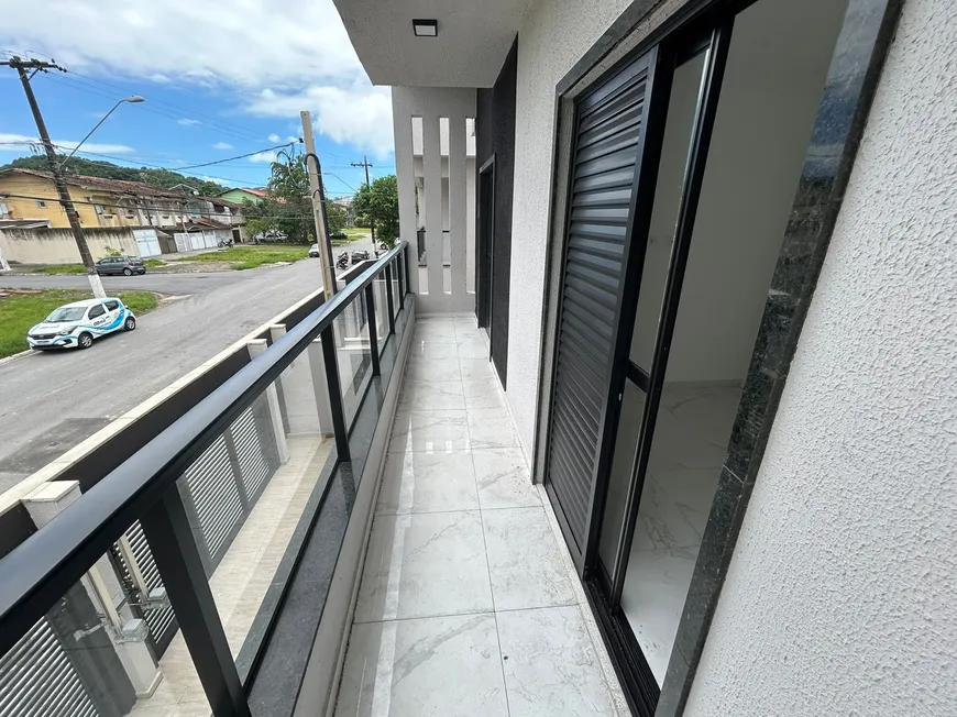 Foto 1 de Casa de Condomínio com 2 Quartos à venda, 54m² em Sítio do Campo, Praia Grande