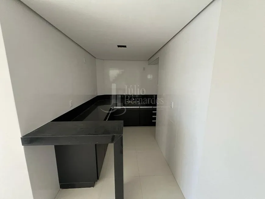 Foto 1 de Apartamento com 3 Quartos para venda ou aluguel, 180m² em Ibituruna, Montes Claros