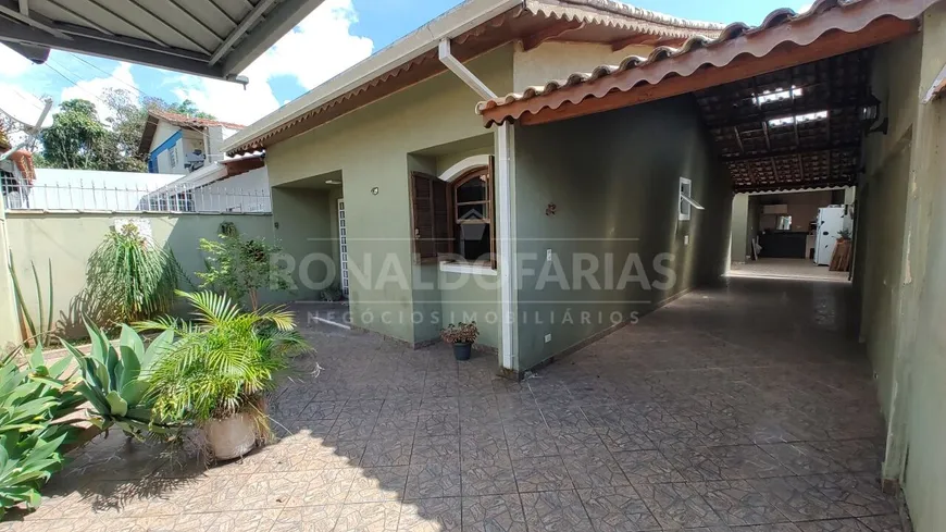 Foto 1 de Casa com 2 Quartos à venda, 100m² em Interlagos, São Paulo