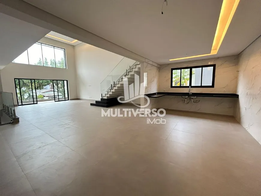 Foto 1 de Casa com 3 Quartos à venda, 360m² em Vila Belmiro, Santos