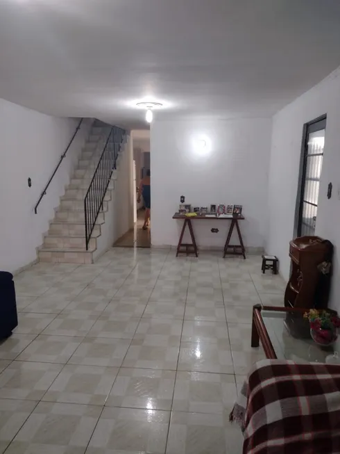 Foto 1 de Sobrado com 3 Quartos à venda, 250m² em Jardim Saporito, Taboão da Serra