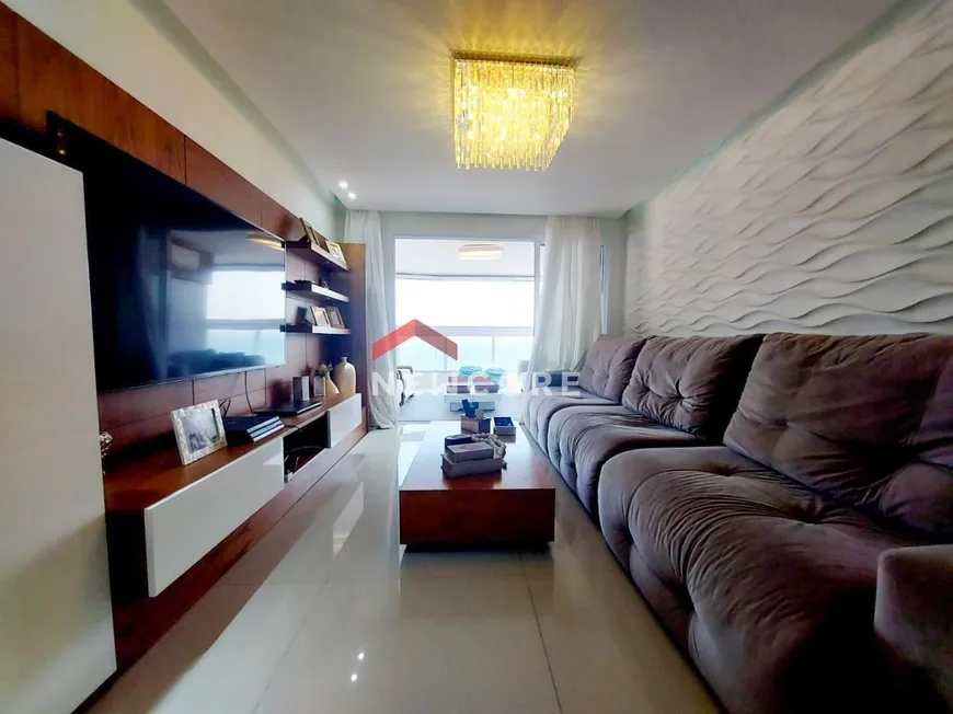 Foto 1 de Apartamento com 4 Quartos à venda, 213m² em Canto do Forte, Praia Grande