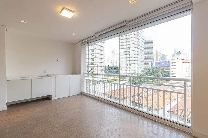 Foto 1 de Apartamento com 2 Quartos para alugar, 112m² em Vila Nova Conceição, São Paulo