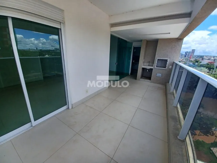 Foto 1 de Apartamento com 3 Quartos para alugar, 145m² em Tubalina, Uberlândia