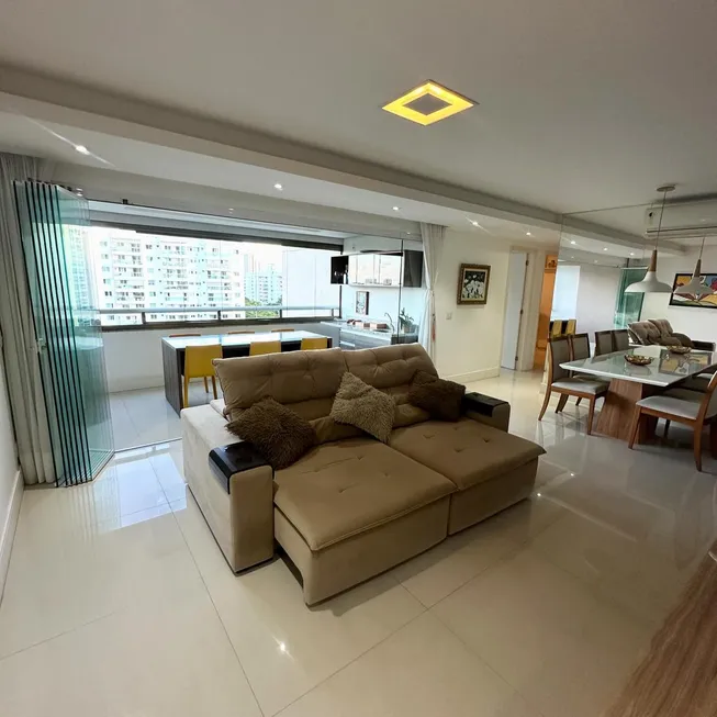 Foto 1 de Apartamento com 2 Quartos à venda, 107m² em Alphaville I, Salvador
