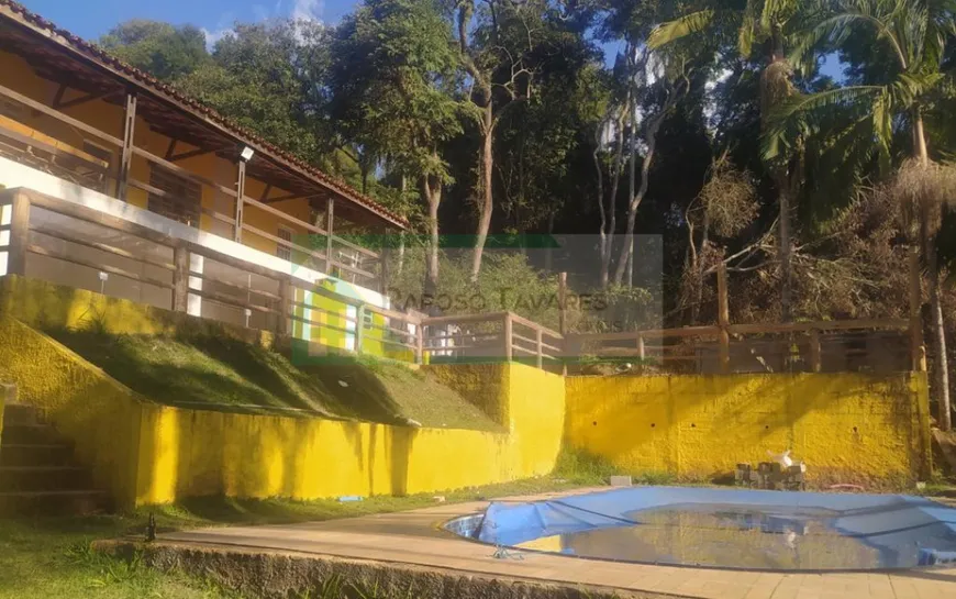 Foto 1 de Fazenda/Sítio com 3 Quartos à venda, 160m² em Antilhas, Ibiúna