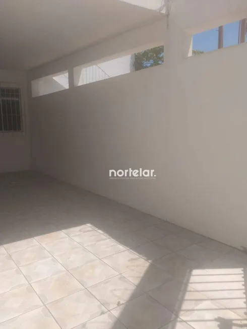 Foto 1 de Casa com 2 Quartos para alugar, 100m² em Jardim Monte Alegre, São Paulo